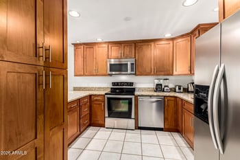 4150 Cactus Rd #210, Phoenix, AZ 85032