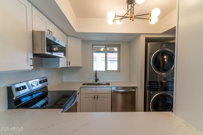 4150 Cactus Rd #216, Phoenix, AZ 85032