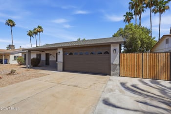 4150 Laurel Ln, Phoenix, AZ 85029
