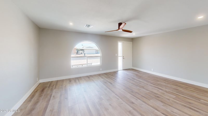 4151 Clovis Ave, Mesa, AZ 85206
