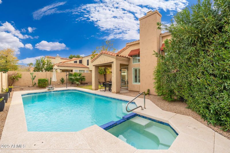 4151 E Mercer Ln, Phoenix, AZ 85028
