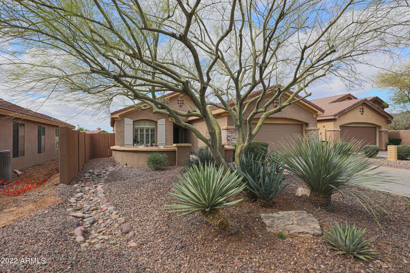 41520 N River Bend Ct, Phoenix, AZ 85086