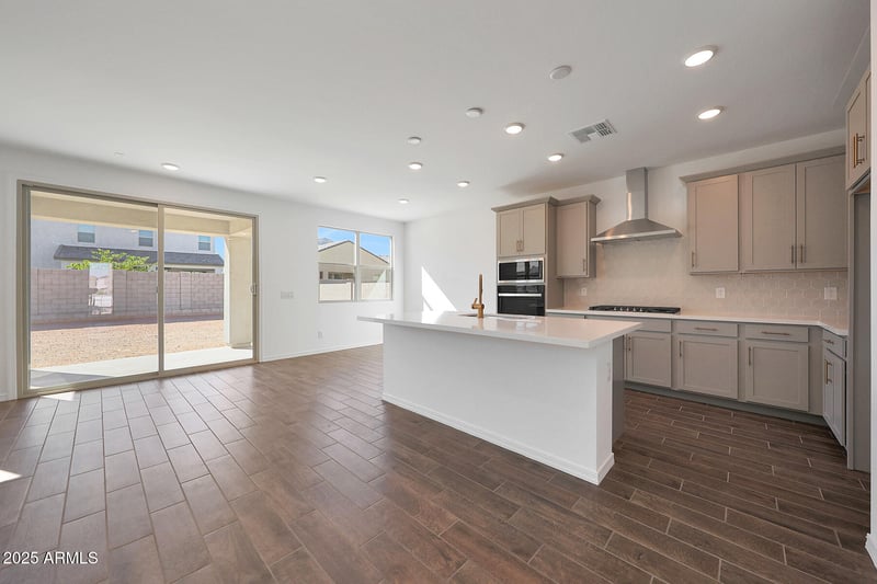 4153 Brenley Dr, San Tan Valley, AZ 85144