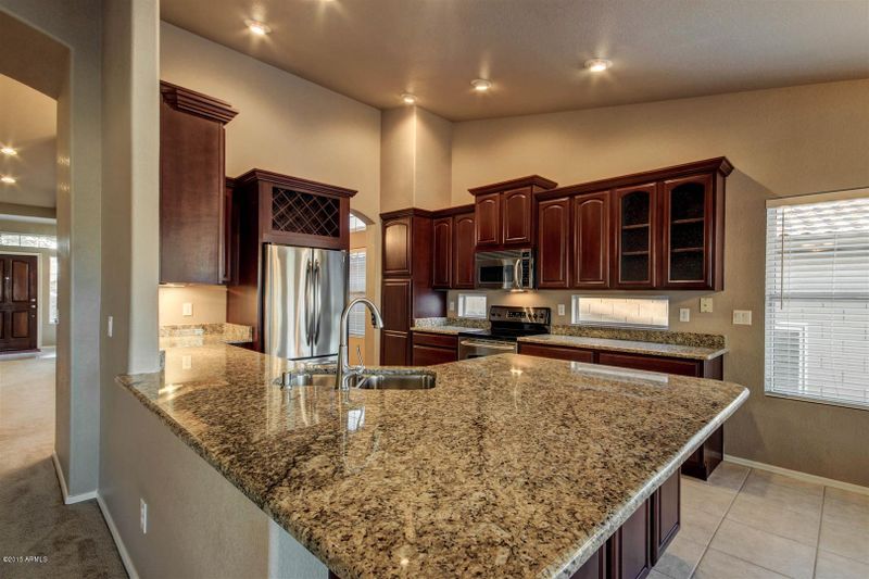 4153 E Graythorn Ave, Phoenix, AZ 85044