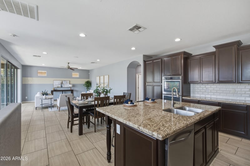 4154 Pony Ln, Gilbert, AZ 85295