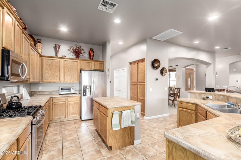 4156 Patrick St, Gilbert, AZ 85295