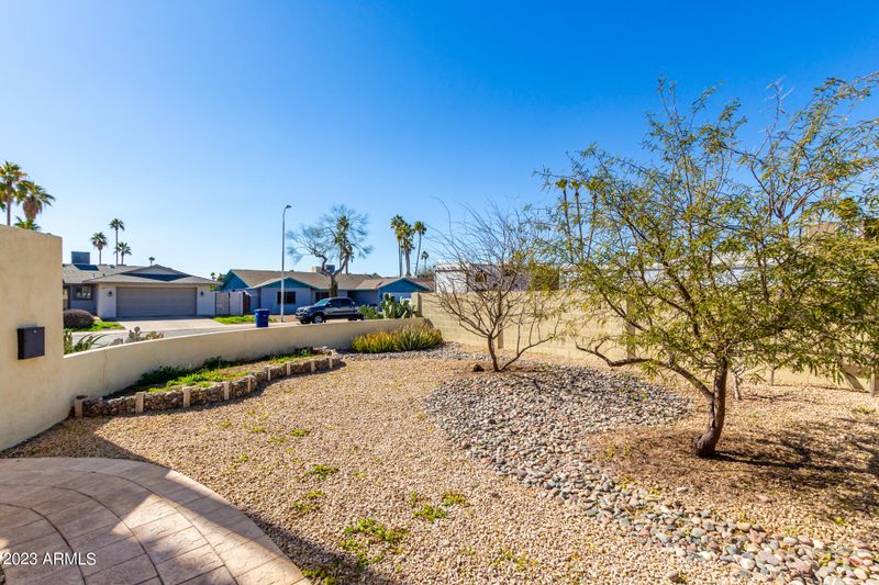 416 E Carson Dr, Tempe, AZ 85282