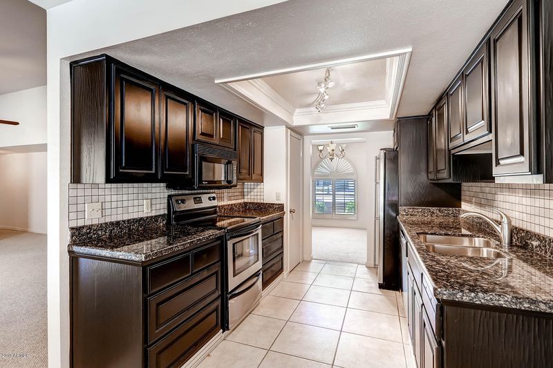 416 E Le Marche Ave, Phoenix, AZ 85022