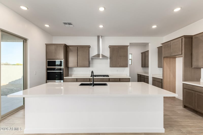 416 Flax Dr, San Tan Valley, AZ 85140