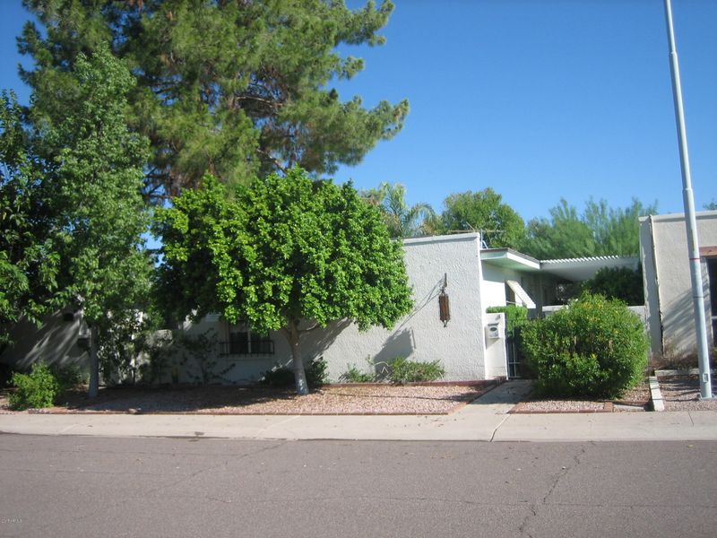416 W La Jolla Dr, Tempe, AZ 85282