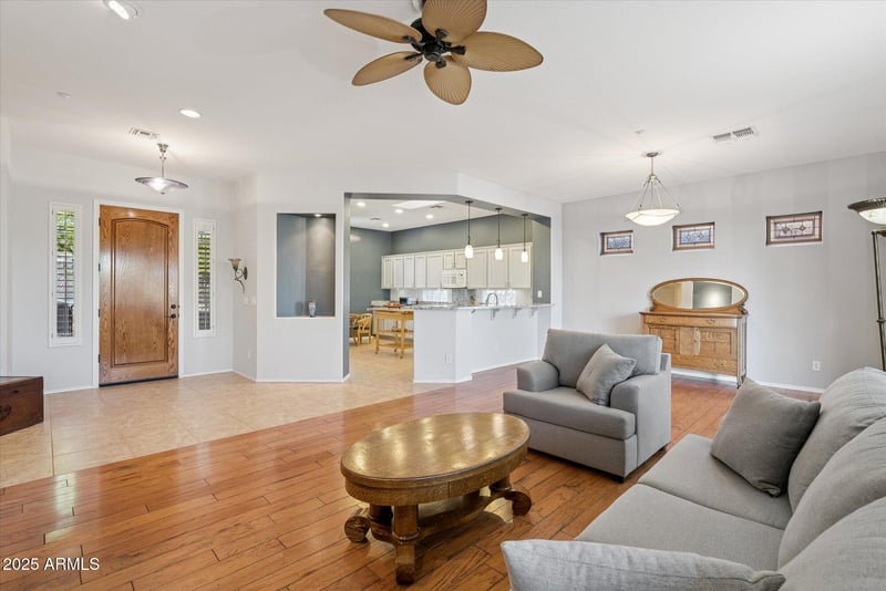 41606 Emerald Lake Dr, Anthem, AZ 85086