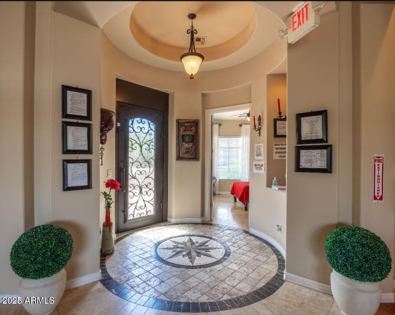 41607 Club Pointe Dr, Phoenix, AZ 85086