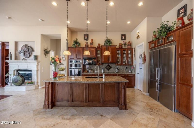 41607 Club Pointe Dr, Phoenix, AZ 85086