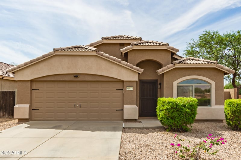 41612 Maple Ln, San Tan Valley, AZ 85140