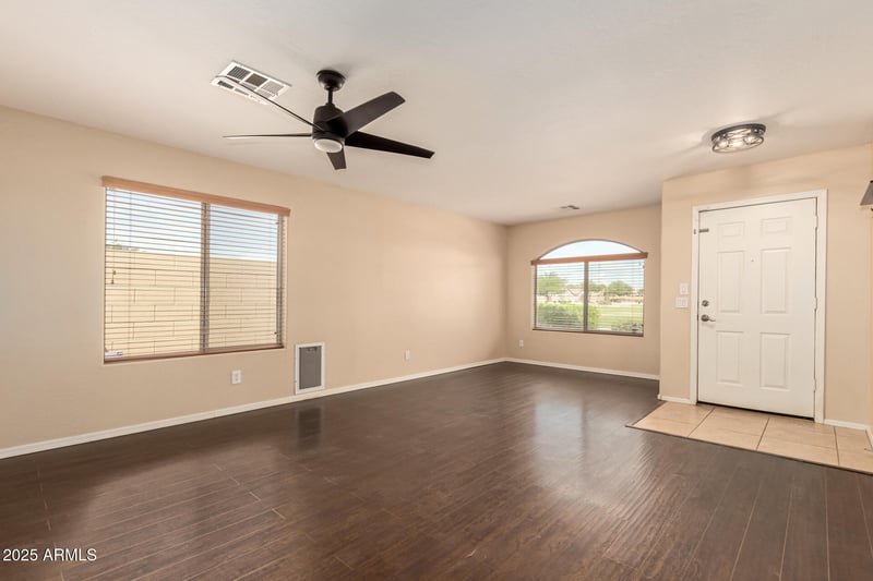 41612 Maple Ln, San Tan Valley, AZ 85140