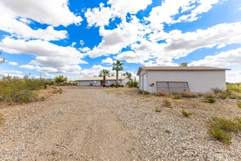 41615 U S Hwy 60 89 Ave, Morristown, AZ 85342