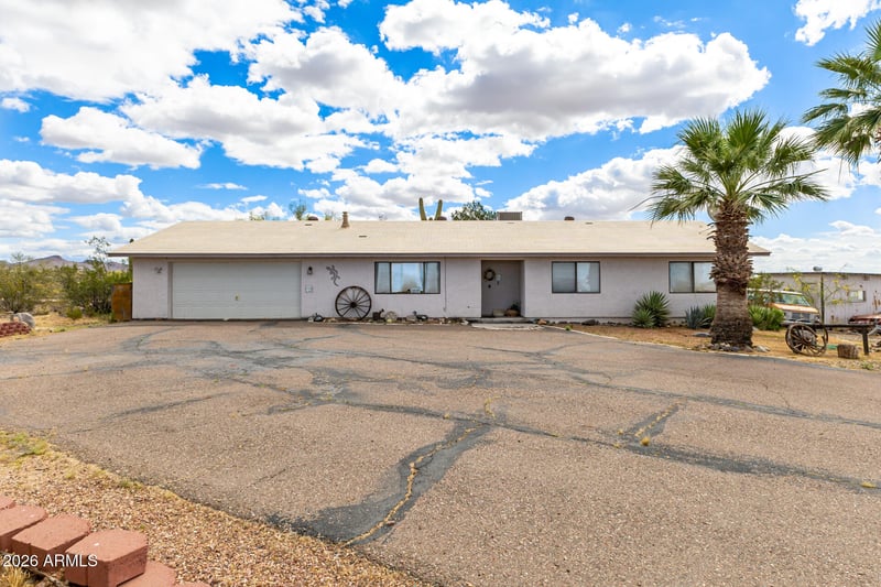 41615 U S Hwy 60 89 Ave, Morristown, AZ 85342