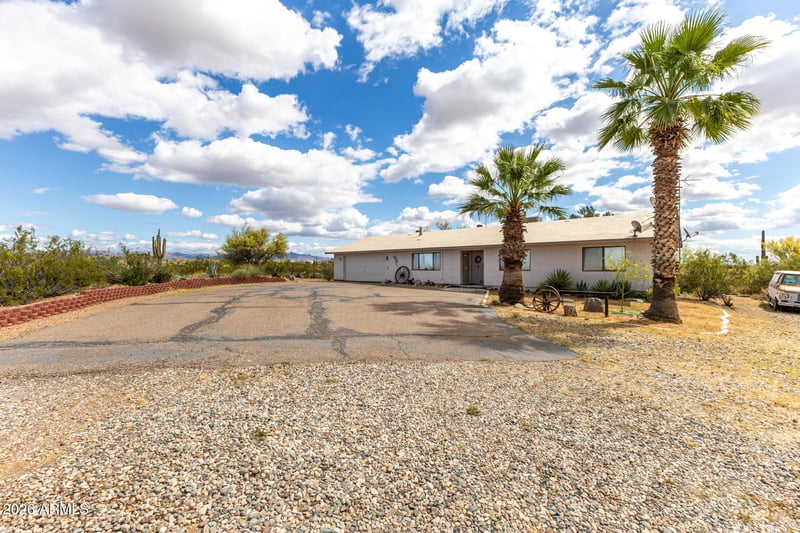 41615 U S Hwy 60 89 Ave, Morristown, AZ 85342