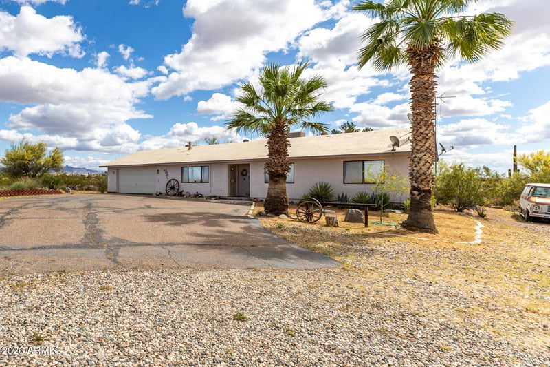 41615 U S Hwy 60 89 Ave, Morristown, AZ 85342