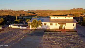 41644 277th Ave, Morristown, AZ 85342