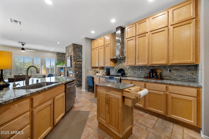 41646 Emerald Lake Dr, Anthem, AZ 85086