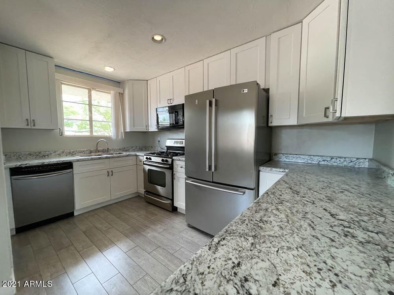 4165 N Westview Dr, Phoenix, AZ 85015