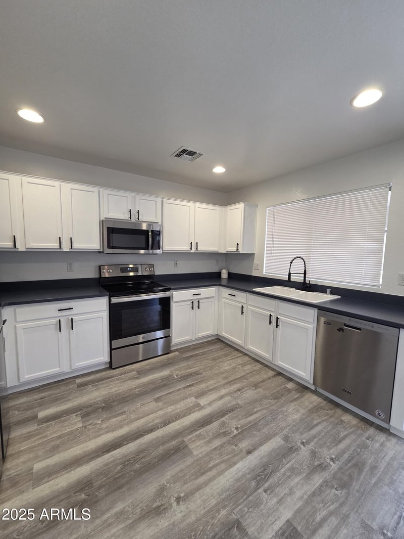 417 125th Ave, Avondale, AZ 85323