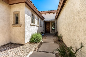 417 Desert Broom Dr, Chandler, AZ 85248