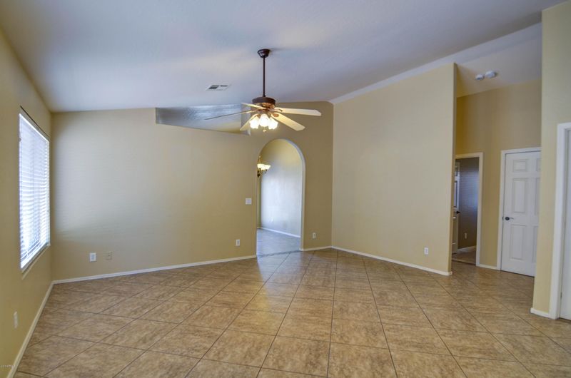 417 N 95th Pl, Mesa, AZ 85207
