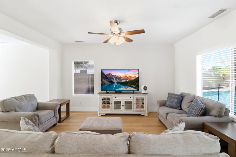 41715 Oetting Trl, San Tan Valley, AZ 85140