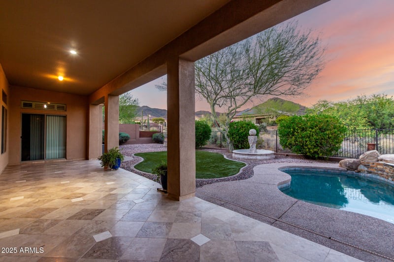 41715 River Bend Rd, Phoenix, AZ 85086