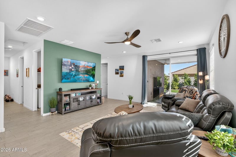 4176 Janie St, San Tan Valley, AZ 85144