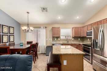 41793 Sunland Dr, Maricopa, AZ 85138