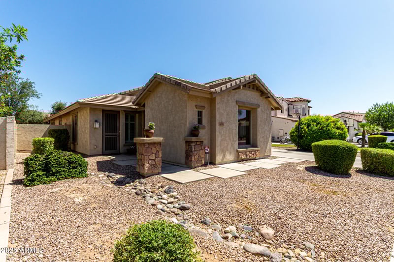 418 Balsam Dr, Chandler, AZ 85248