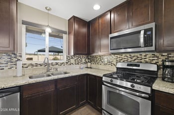 418 E Orchid Ln, Phoenix, AZ 85020