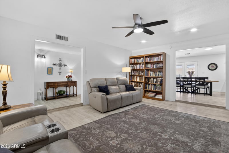 418 W Jasper Dr W, Chandler, AZ 85225