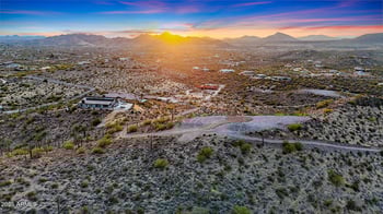 41811 72nd St #-, Cave Creek, AZ 85331