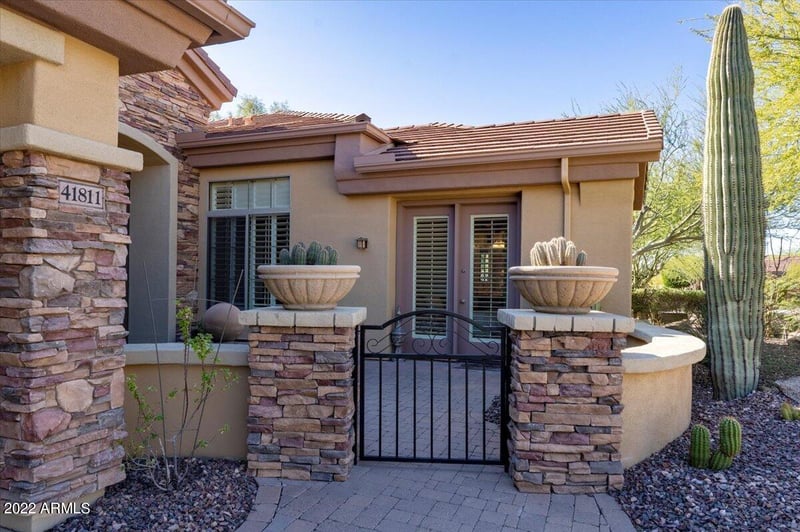 41811 N Spy Glass Dr, Phoenix, AZ 85086