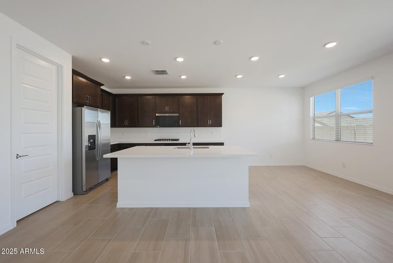 4190 Brenley Dr, San Tan Valley, AZ 85144