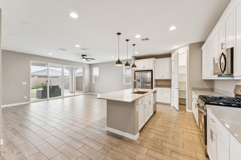 4191 Enmark Dr, San Tan Valley, AZ 85143