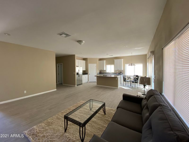 41926 N 3rd St, New River, AZ 85087