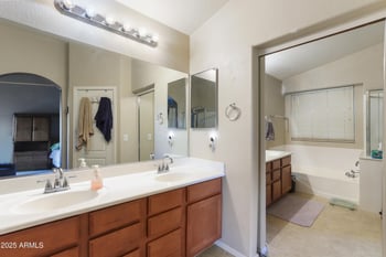 41946 Frost Dr, Maricopa, AZ 85138