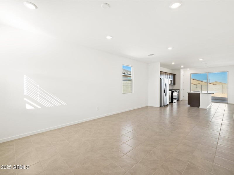 4195 Lisa Ln, San Tan Valley, AZ 85144