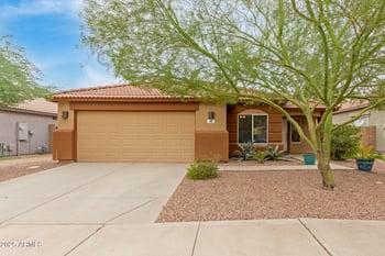 42 151st Ln, Goodyear, AZ 85338