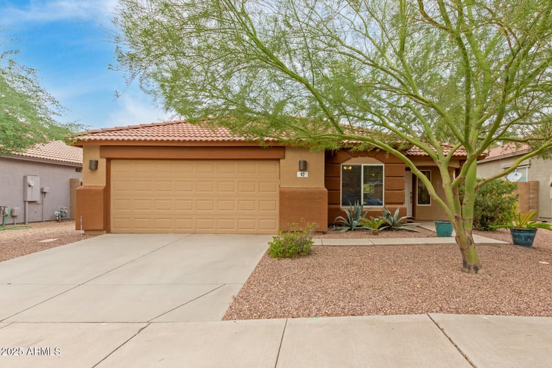 42 151st Ln, Goodyear, AZ 85338