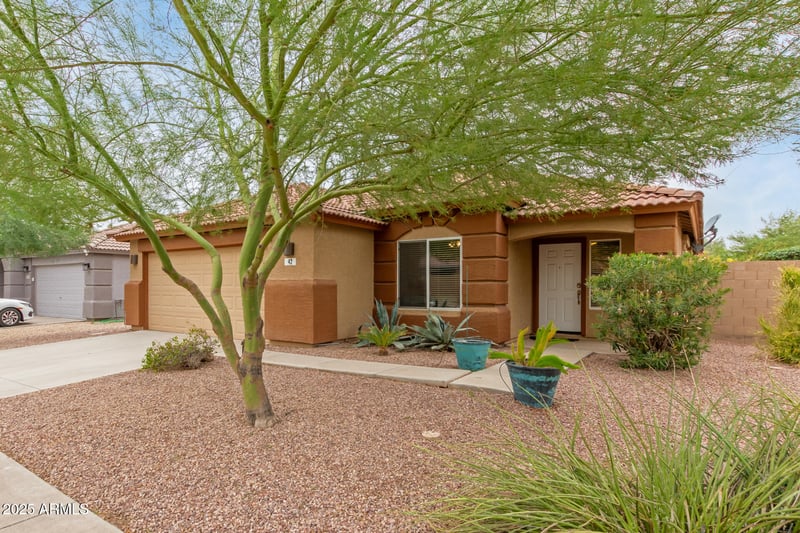 42 151st Ln, Goodyear, AZ 85338