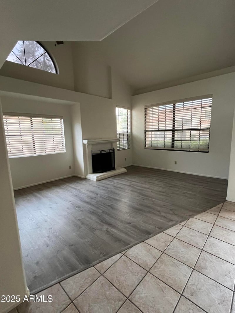 42 La Vieve Ln, Tempe, AZ 85284