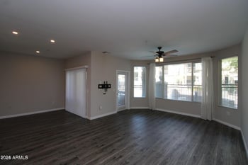 420 1st St #110, Tempe, AZ 85281