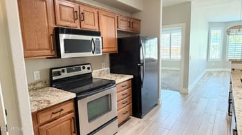 420 1st St #214, Tempe, AZ 85281