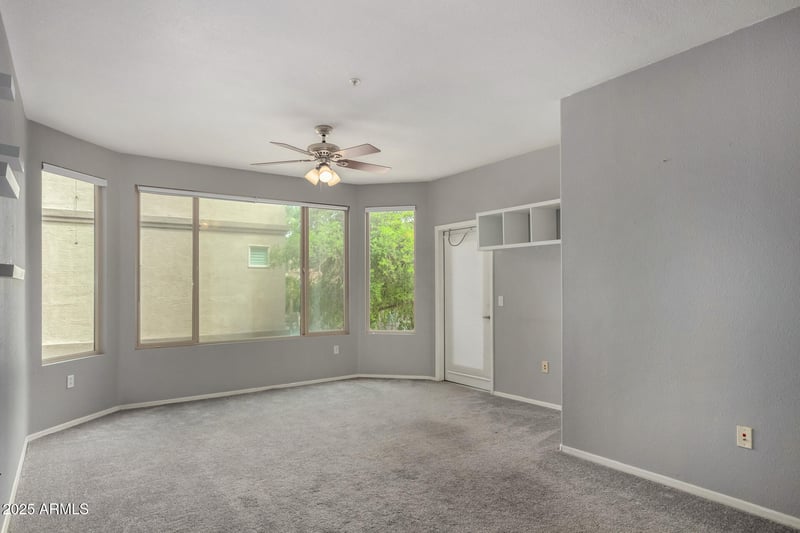 420 1st St #219, Tempe, AZ 85281